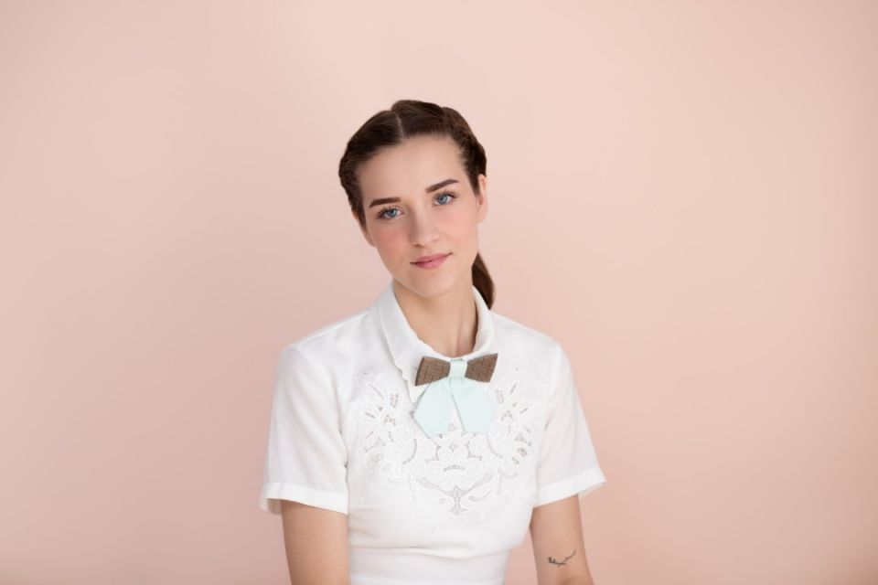 Wooden bow tie Denique for her