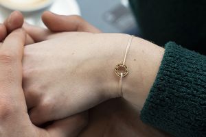 String karkötő Circle Wooden Bracelet