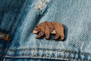 Fa bross Walking Bear Brooch