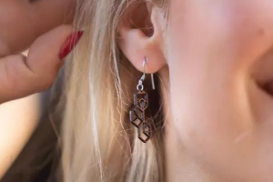 Fa fülbevaló Trillo  Earrings