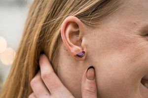 Fa fülbevaló Purple Cutebird Earrings