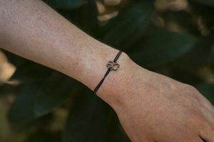 String karkötő Paw Wooden Bracelet