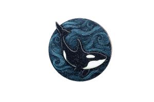 Fa bross – Kardszárnyú delfin