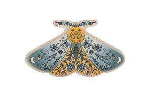 Fából készült bross Moth Brooch