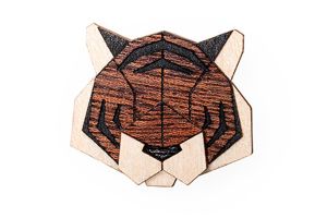 Fa bross Tiger Brooch