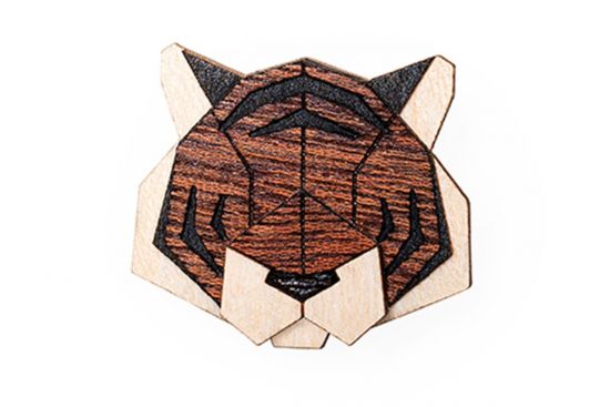 Fa bross Tiger Brooch