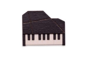 Fa bross Piano Brooch