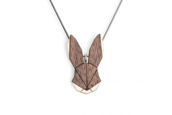 Fa medál Hare Pendant