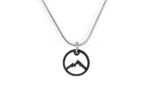 Fa medál Mountains Pendant