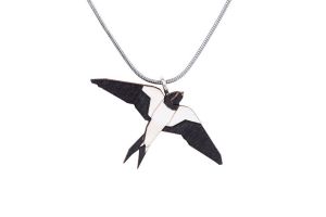 Fa medál Swallow Pendant