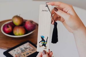 Fa könyvjelző Micó kandúr – Josef Lada ©