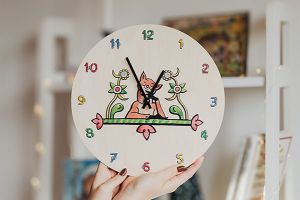 Fa falióra – A ravasz keresztanya róka – Josef Lada ©